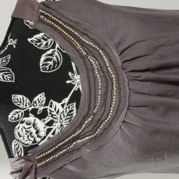 🩶LOFT🩶 - Gray/Taupe Pearl/Chain/Bow Neckline Sleeveless Top - Picture 5 of 9